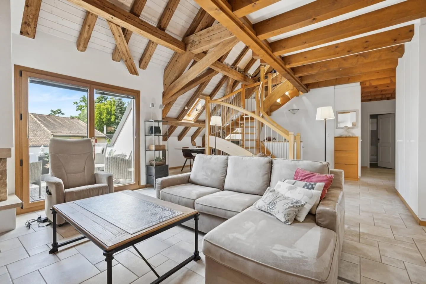 Charming apartment in the heart of the village of Lonay - Photo 1 of 15