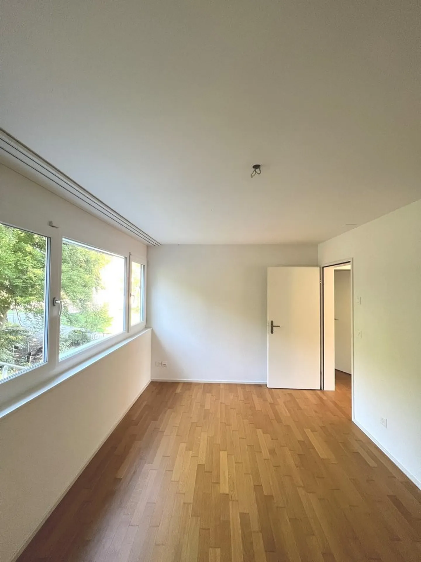 Charming 3.5-Room Apartment - Photo 3 of 7