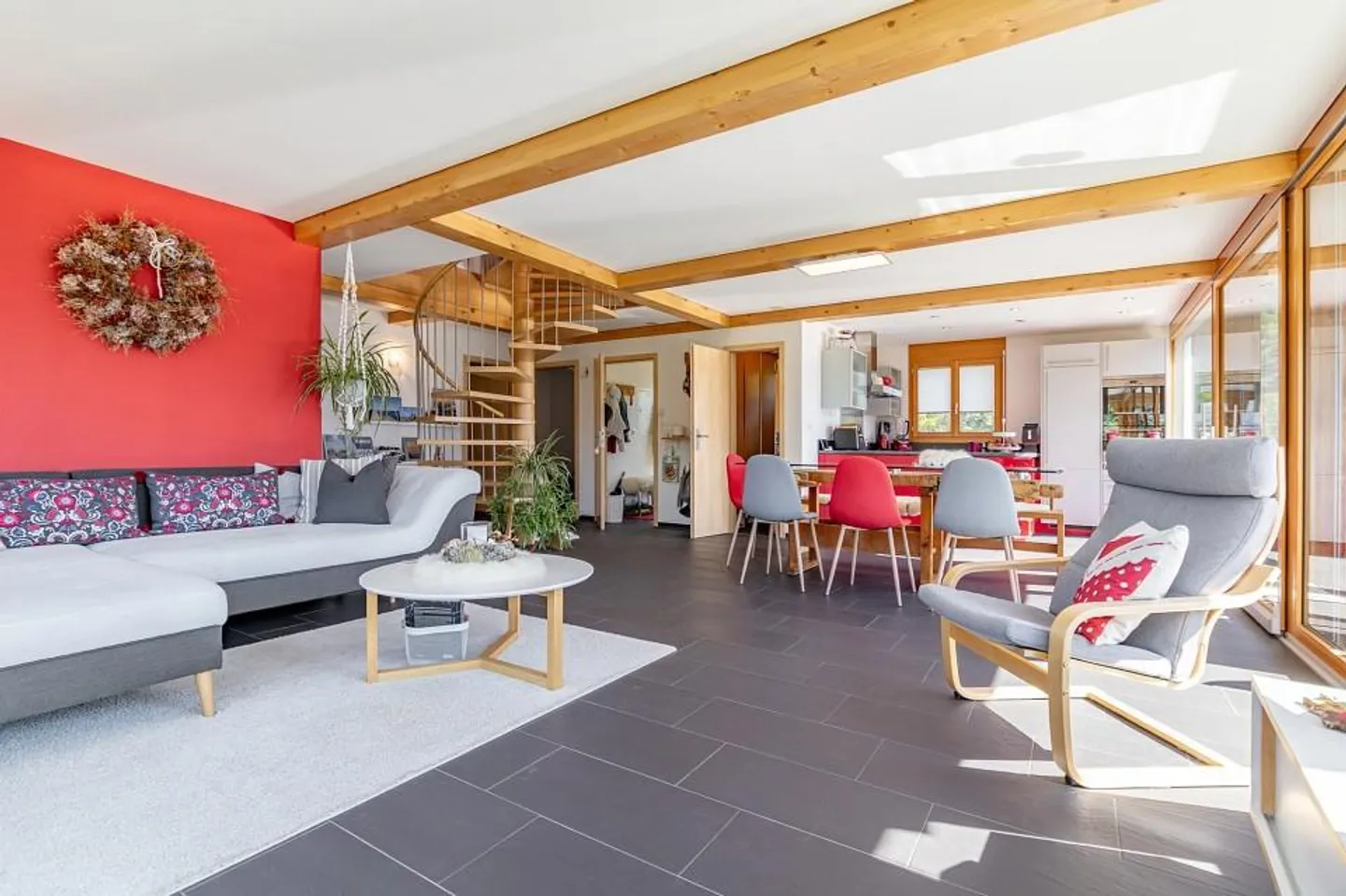 Einfamilienhaus mit spektakulärer Aussicht - Foto 4 von 13