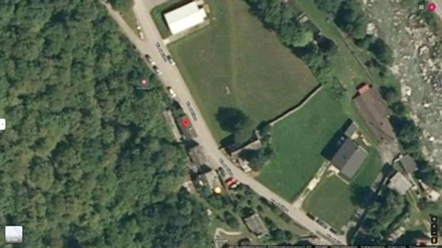 «3-stöckiges rustikales Haus mit großer Terrasse und kleinem Garten / Bel rustico di 3 piani con grande terrazza e piccolo giardino» - Foto 17 di 17