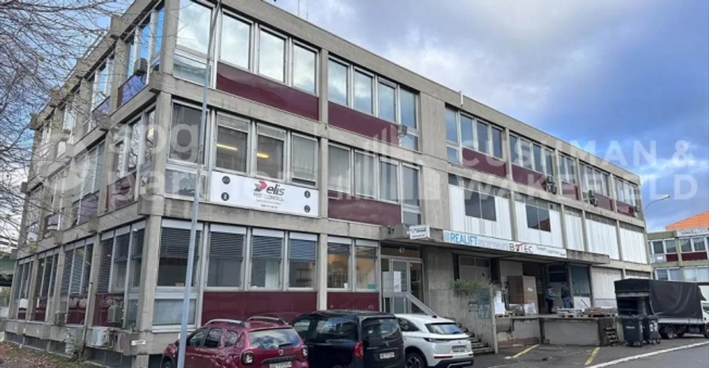 Office - Photo 1 of 5