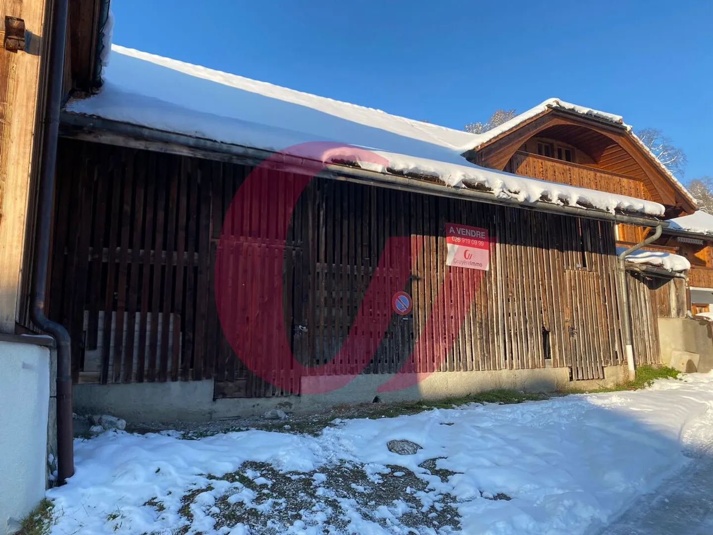 Immobilie zur Renovierung/Densifizierung im Zentrum von Charmey! - Foto 1 von 2