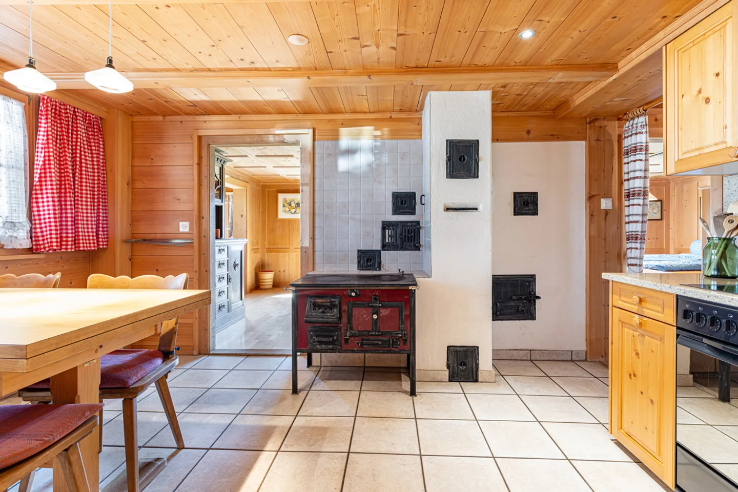 Charmante maison multi-générationnelle - Photo 4 sur 10