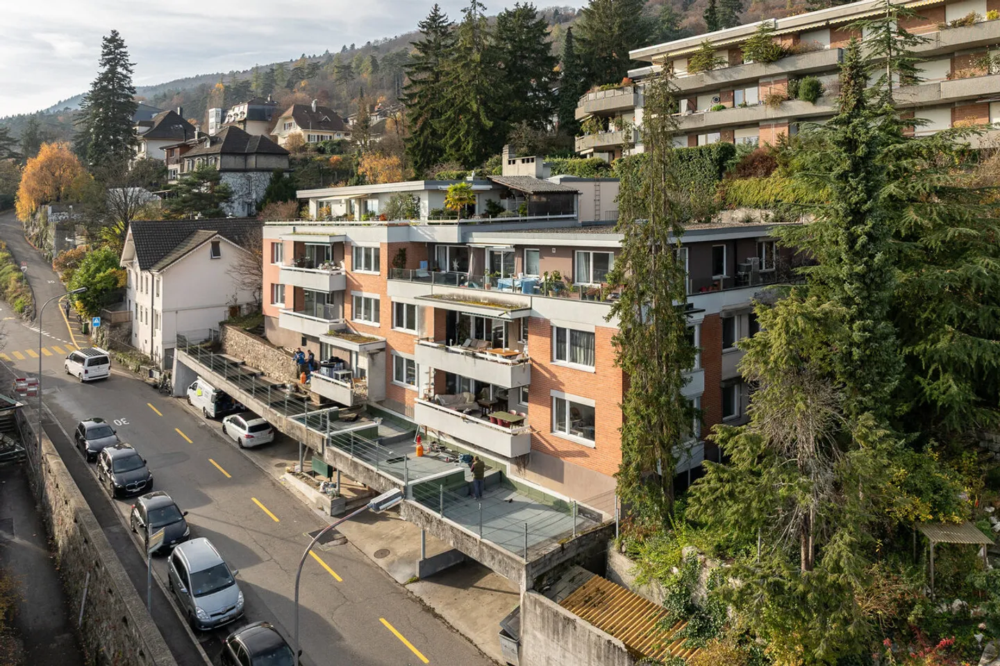 Attractive MFH/investment property with 7 apartments in an excellent location - Photo 18 of 21