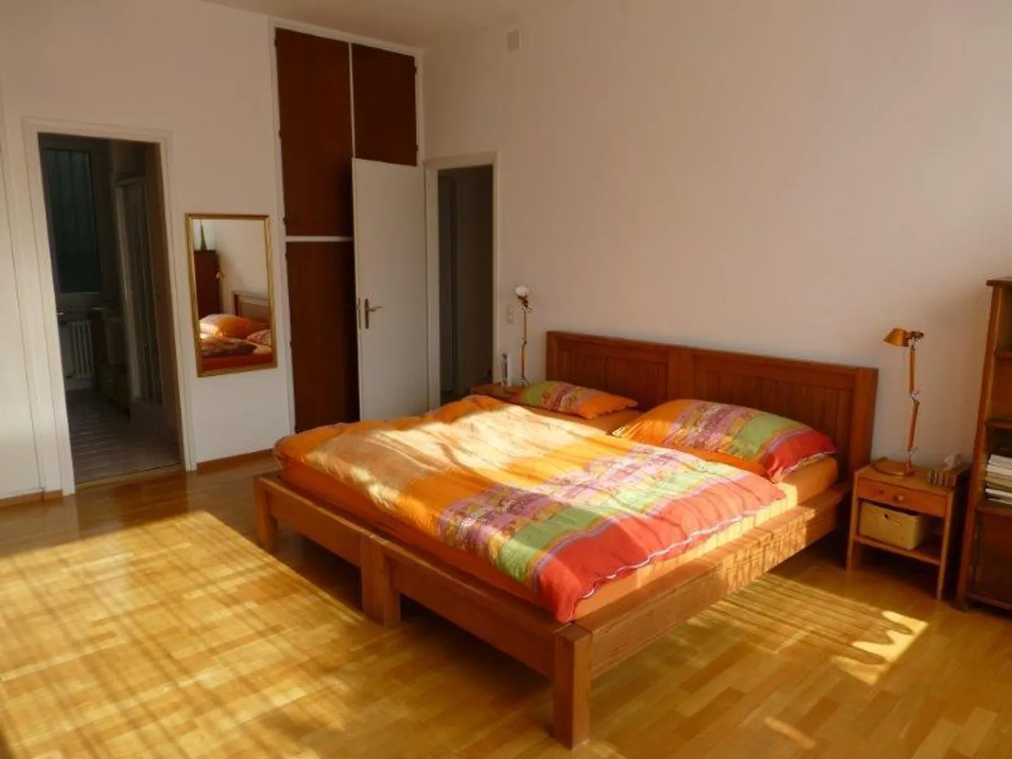 «Appartamento in casa bifamiliare 7.5 locali con giardino / 1/2-Zimmer-Duplex-Wohnung mit Garten in 2 FMH» - Foto 9 di 22