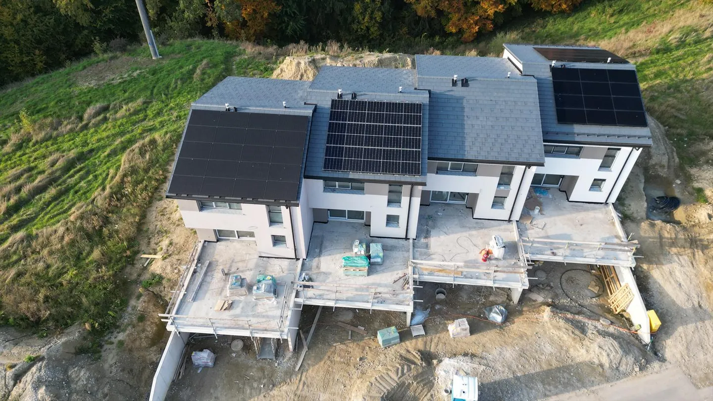 Neues Projekt mit aneinandergrenzenden Villen in Tinterin - Foto 2 von 12