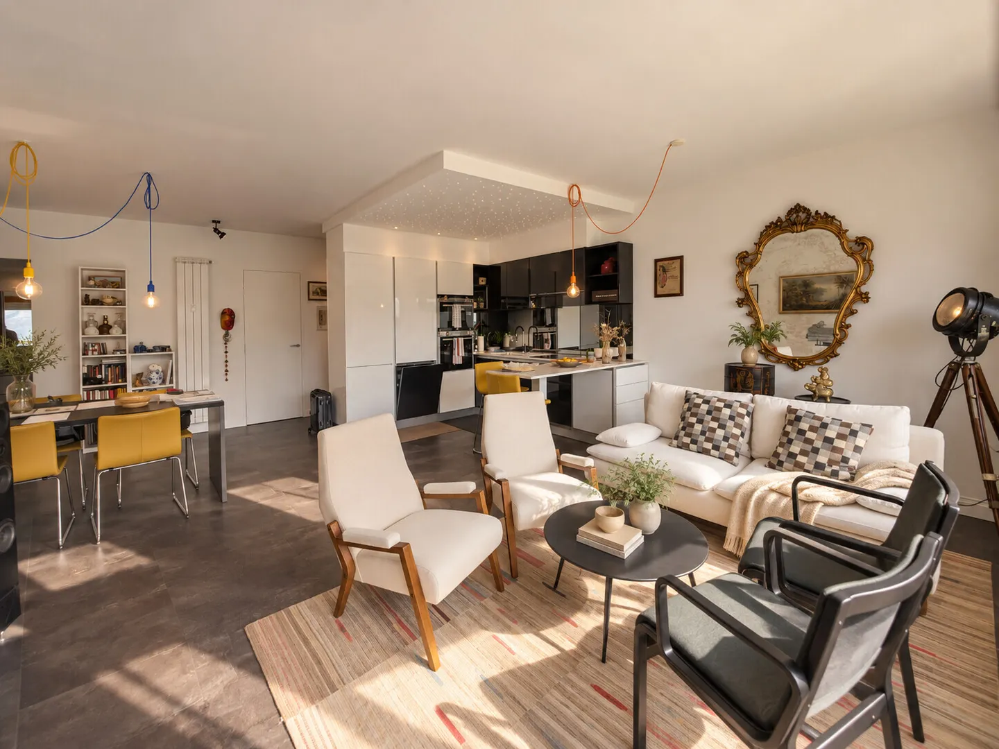 ELEGANT 3.5 ROOMS WITH TERRACE AND LAKE VIEW IN RUVIGLIANA - Photo 3 of 10