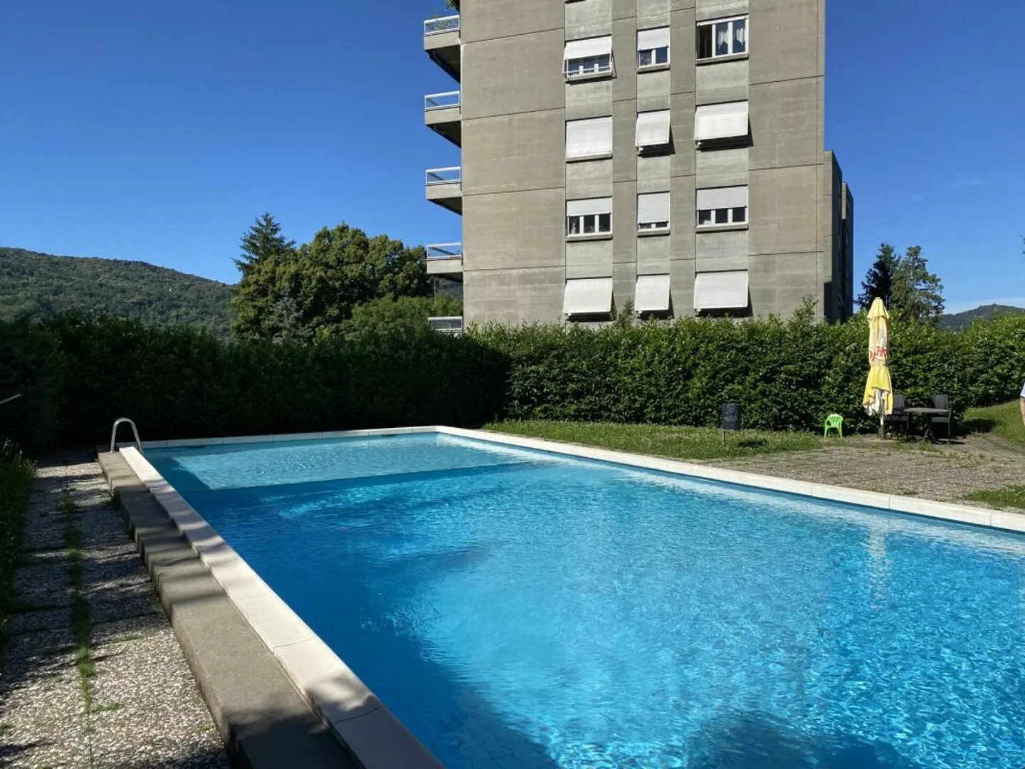 appartement moderne et calme de 2,5 pièces - Vacallo - Photo 1 sur 14