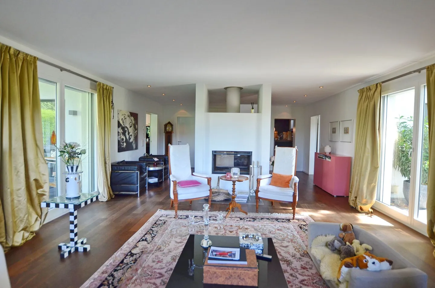 «6½ Zimmer-Haus im gehobenen EFH-Quartier, ruhig, an sehr bevorzugter Lage gelegen» - Foto 2 von 5