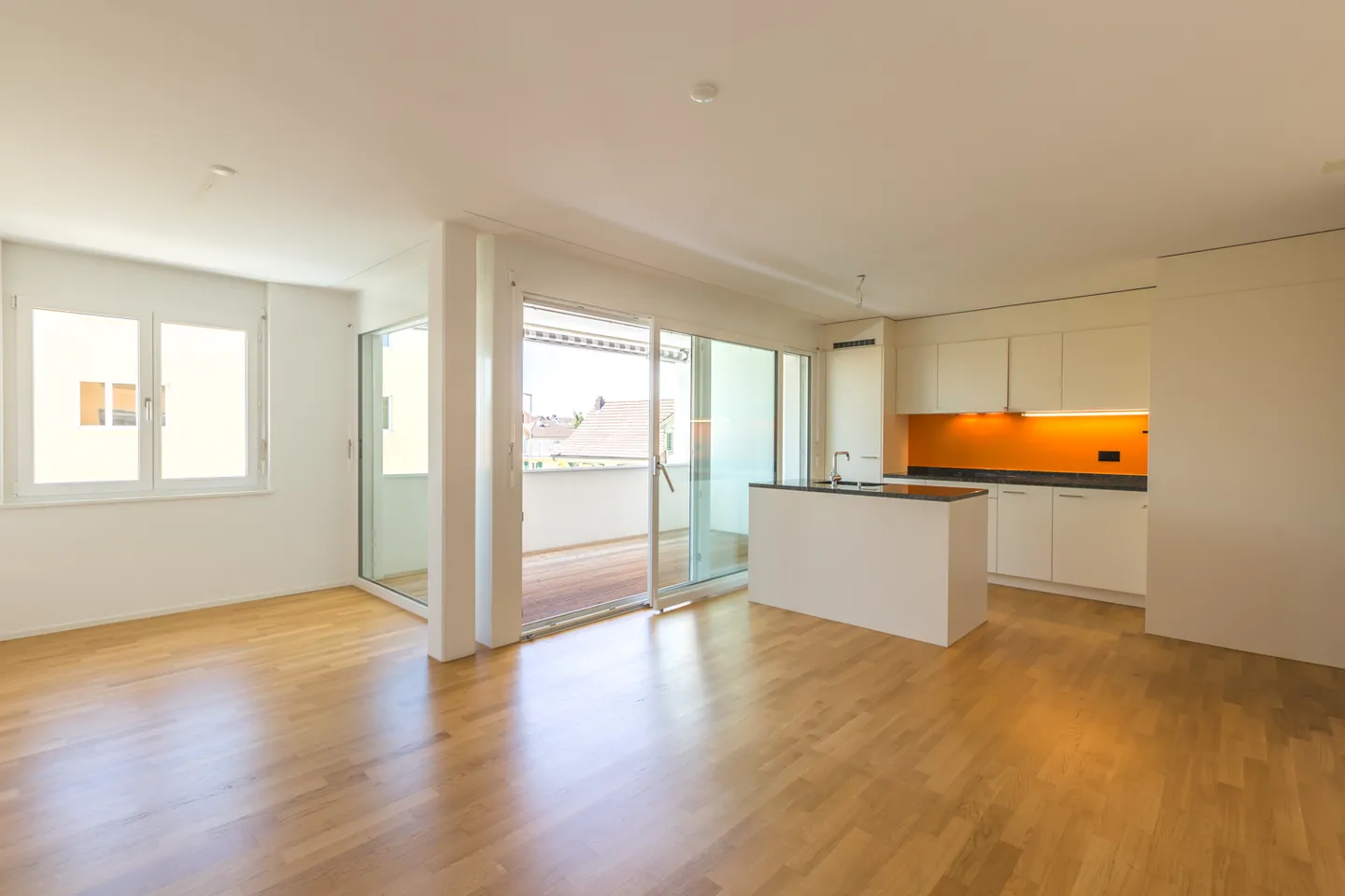 Charmante 2.5-Zimmer-Wohnung - Foto 2 von 7