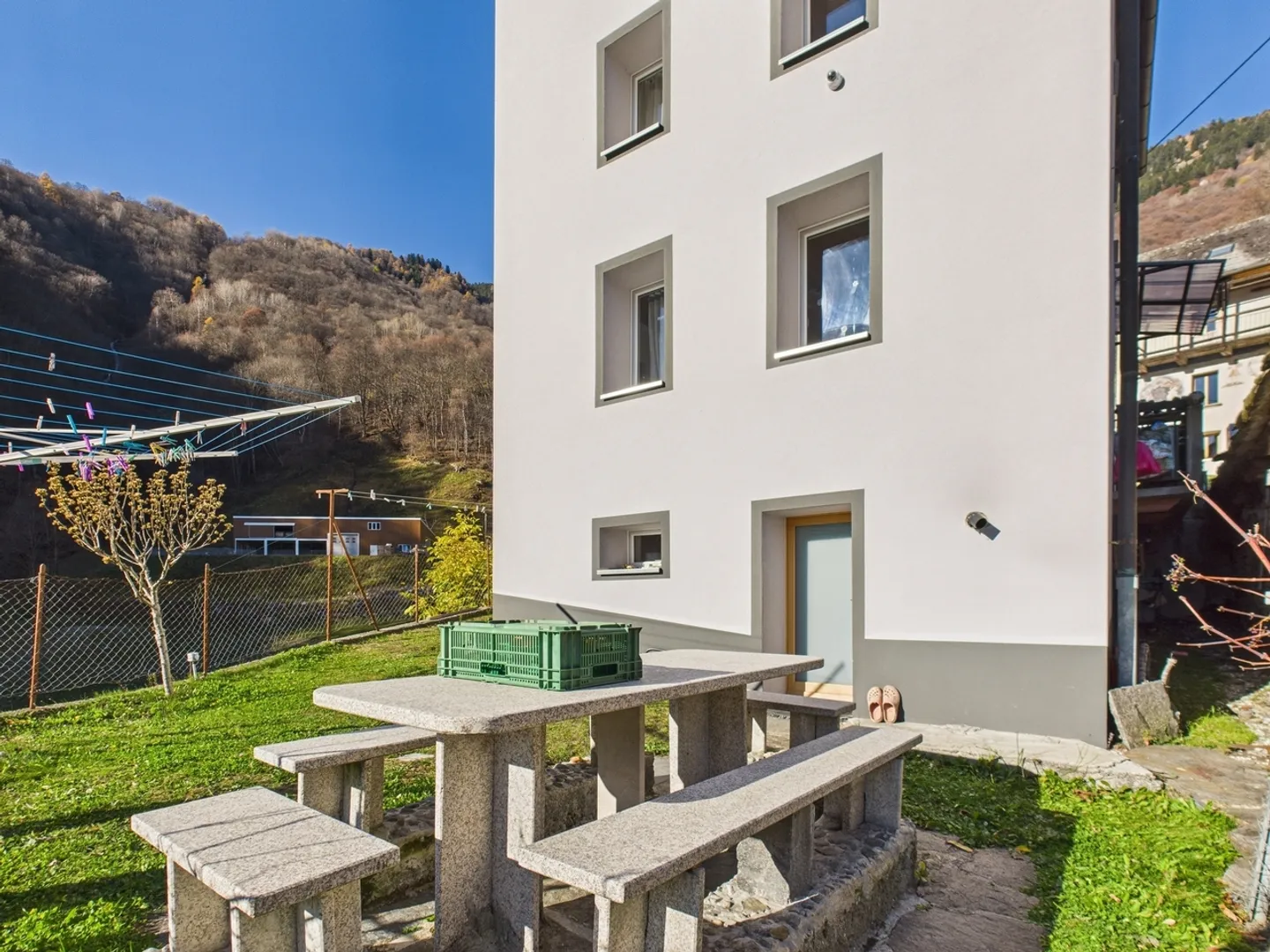 Charmantes Einfamilienhaus im Tessin - Foto 2 von 13