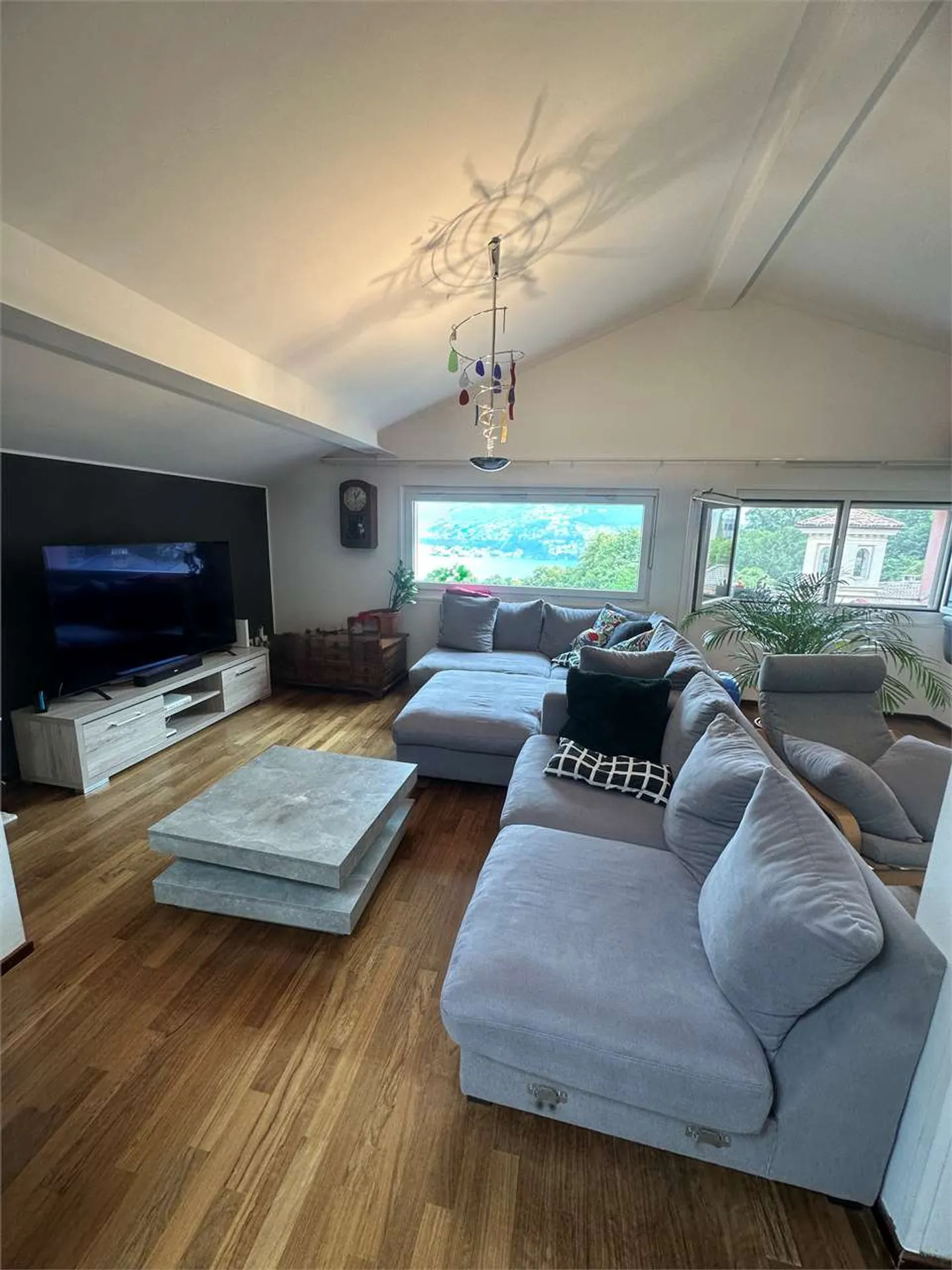 Penthouse with Lake View in Lugano - Photo 11 of 38