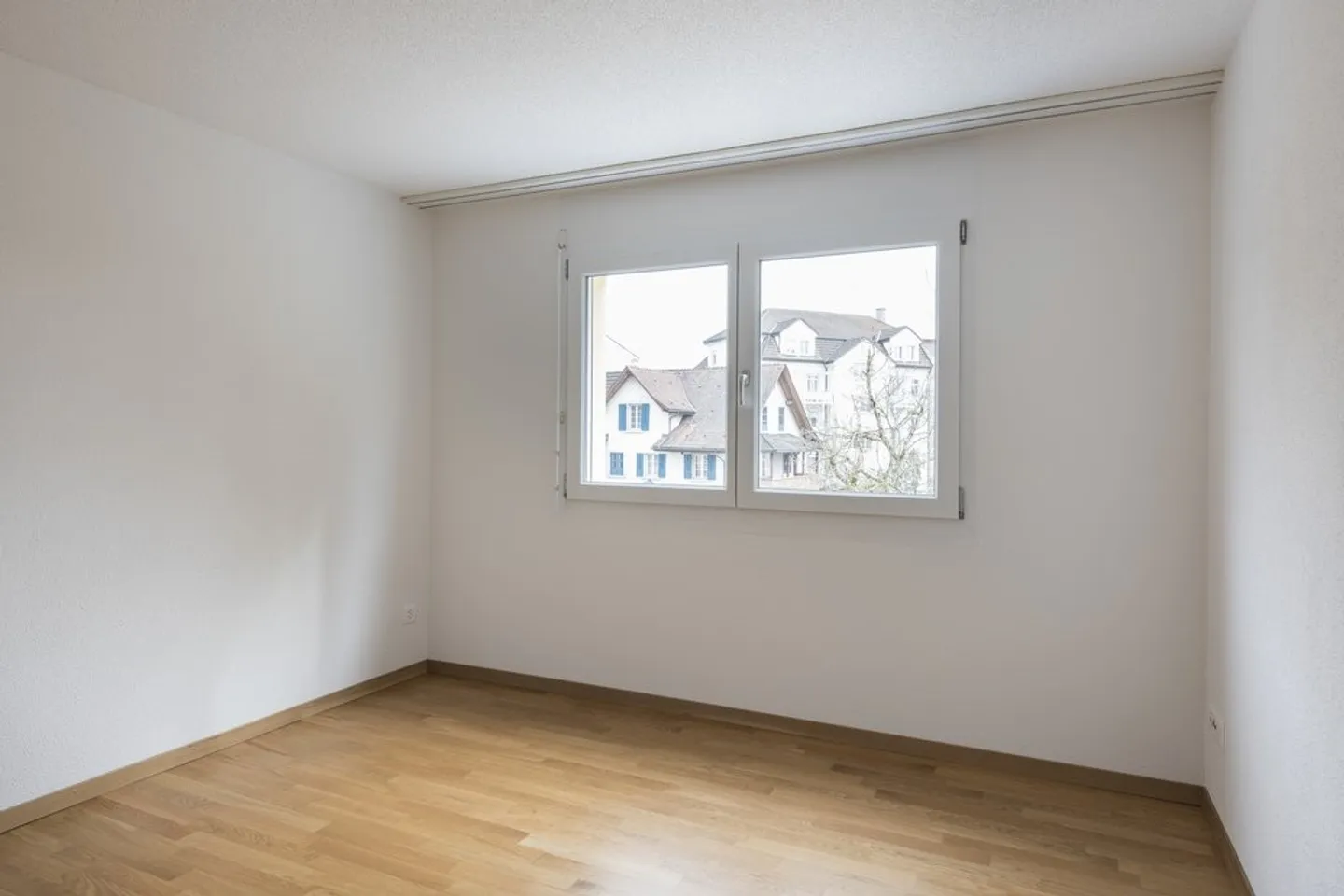 Moderne 4.5-Zimmerwohnung - Foto 4 von 9