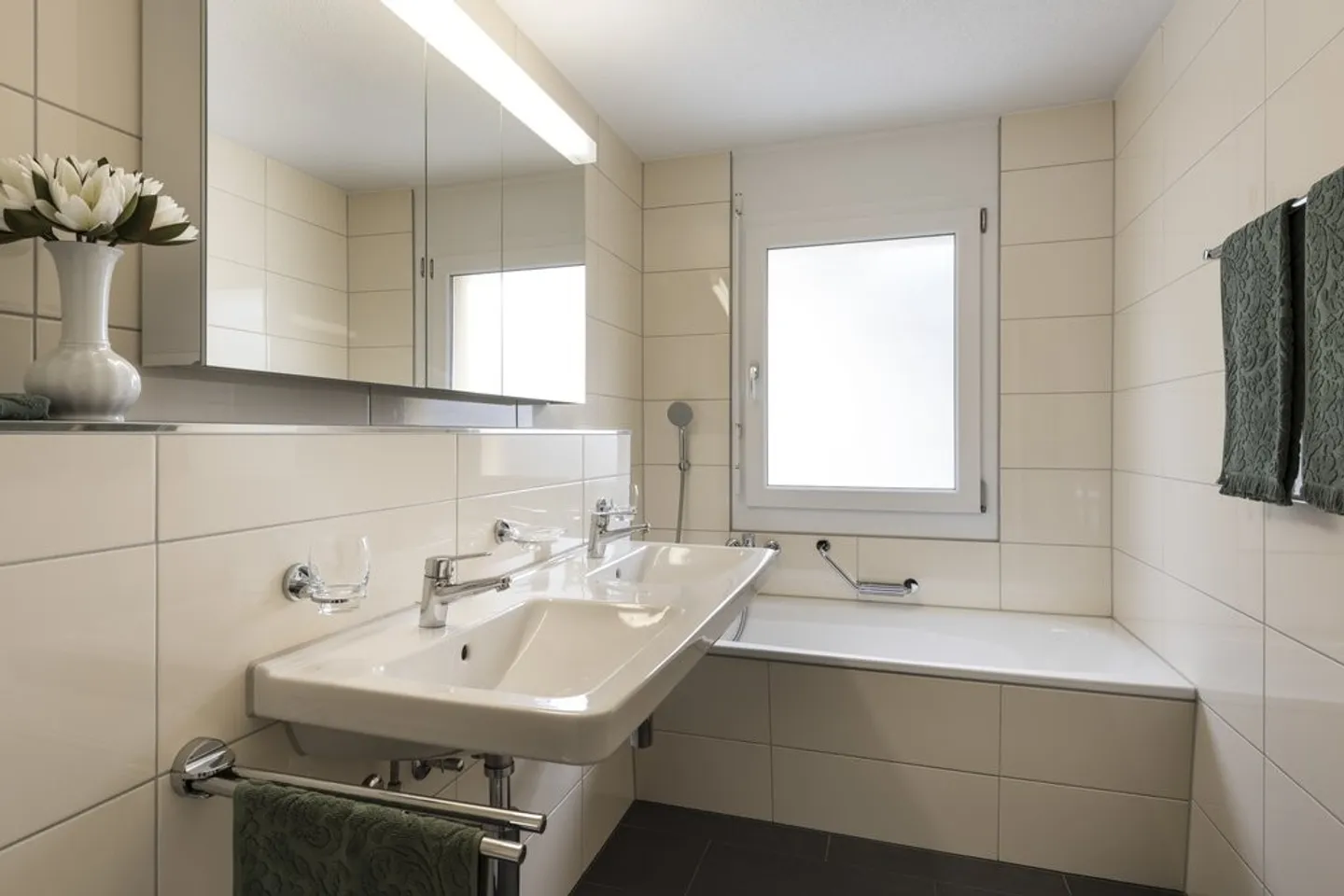 Moderne 4.5-Zimmerwohnung - Foto 7 von 9