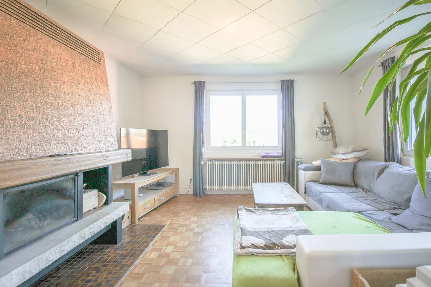 Casa indipendente con 5 camere e garage con potenziale di espansione - Foto 6 di 26