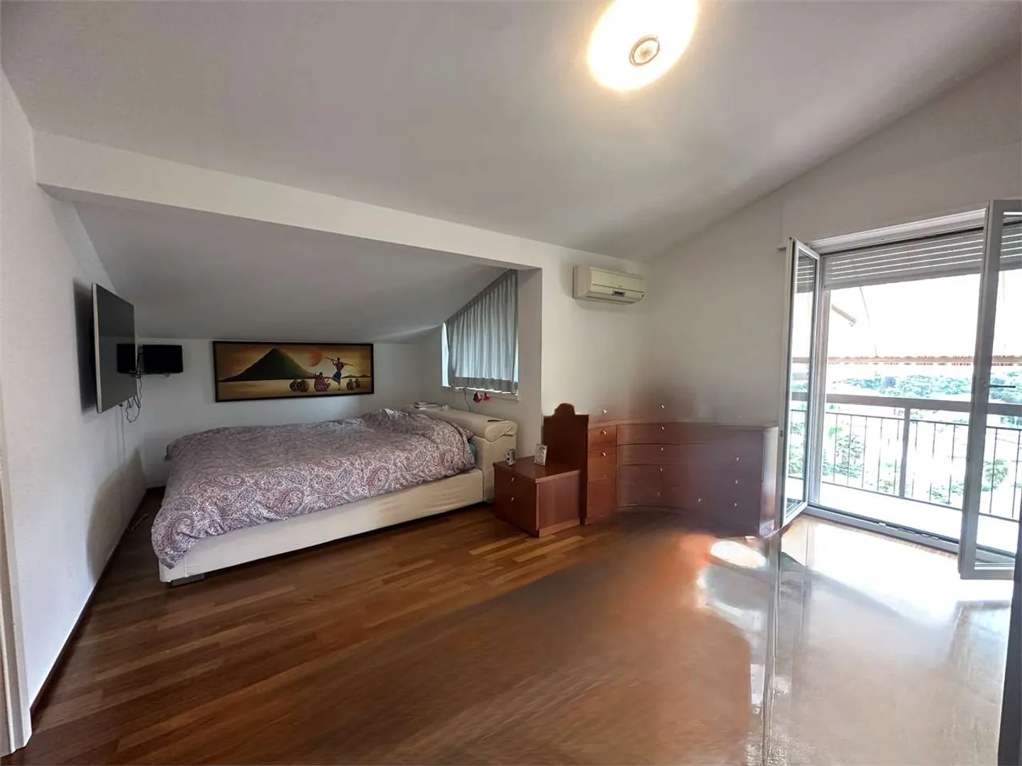 Penthouse with Lake View in Lugano - Photo 29 of 38