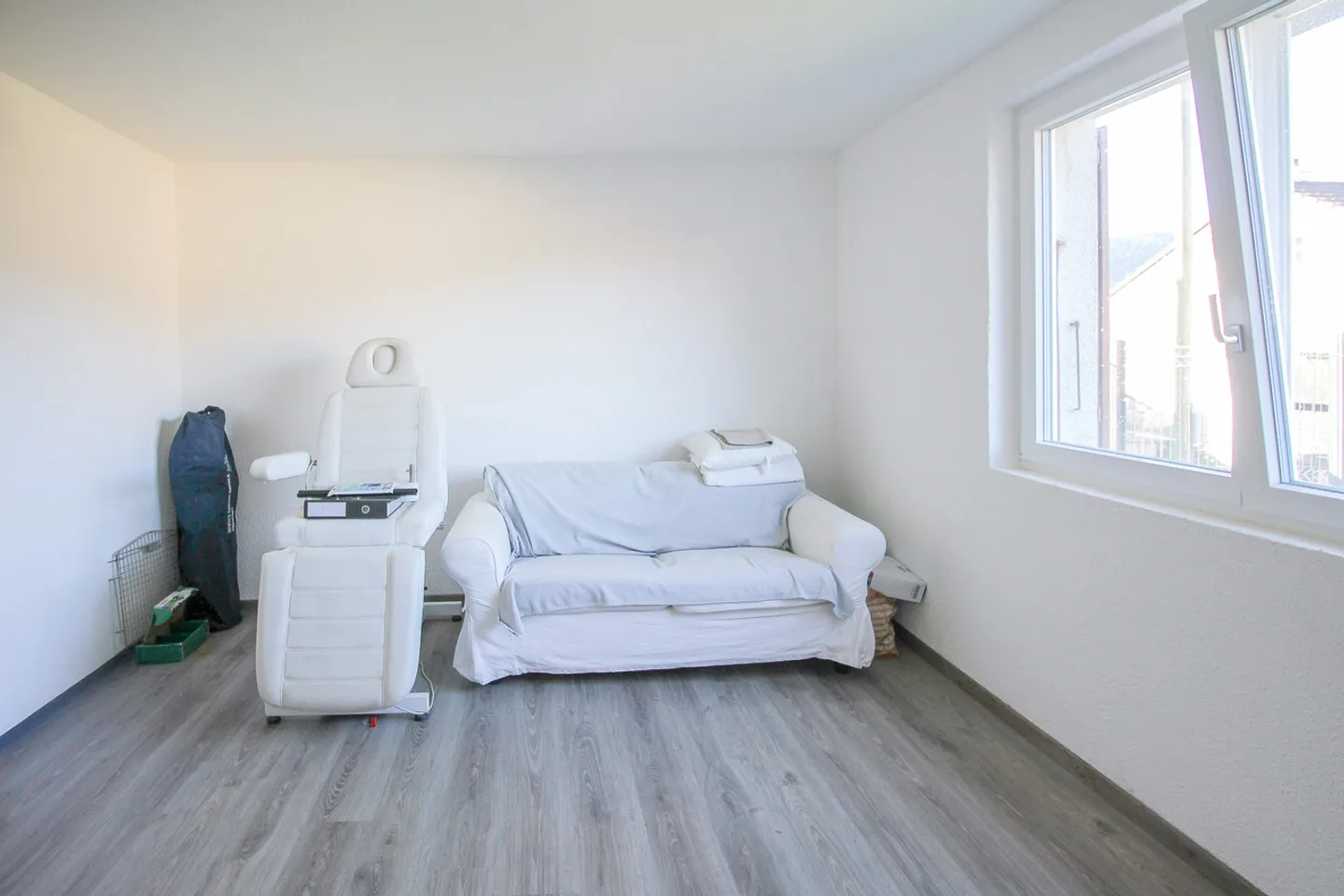 Casa indipendente con 5 camere e garage con potenziale di espansione - Foto 14 di 26