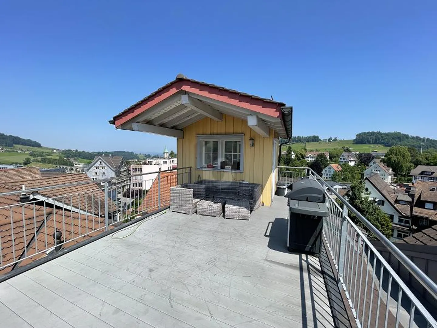 RISTRUTTURAZIONE INTERNA MODERNA NEL CUORE DELLA CITTÀ - Foto 5 di 6