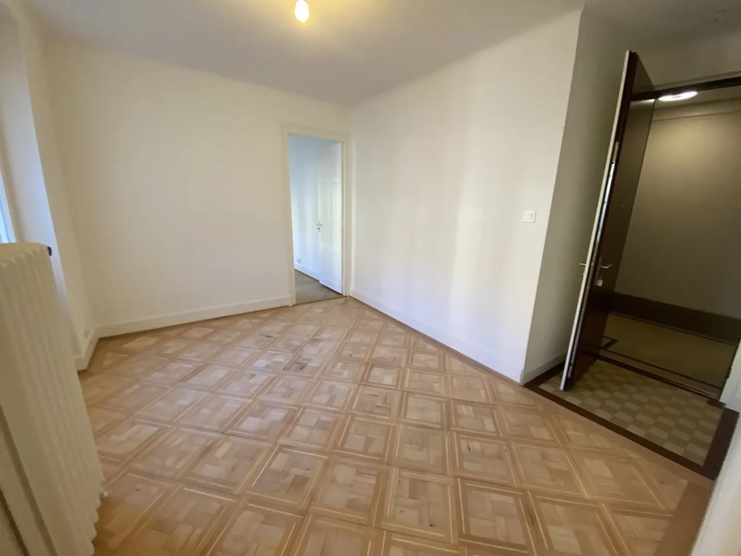 Appartamento Incantevole in Zona Tranquilla - Foto 3 di 7