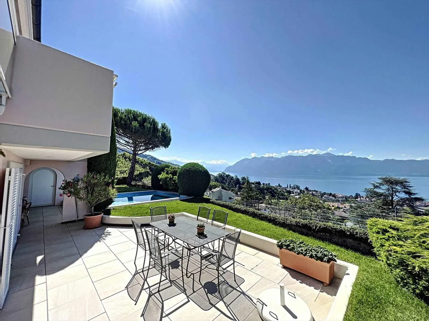 Propriété magnifique avec un emplacement privilégié au cœur du vignoble de Lavaux. - Photo 1 sur 13