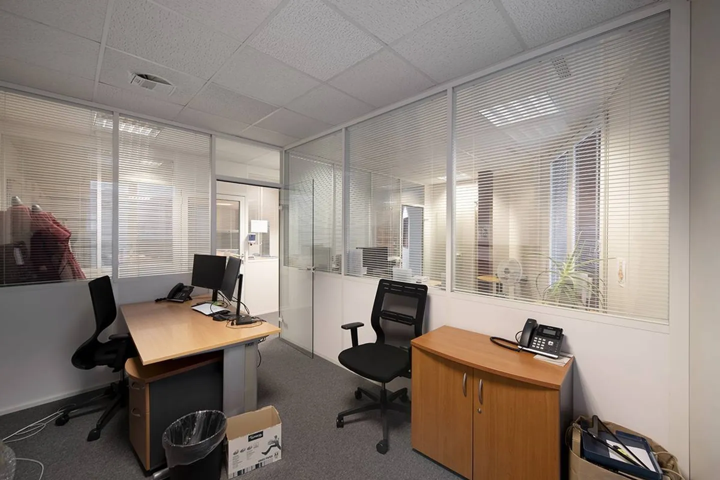 Locali nella zona FTI di circa 720m2 a Plan-les-Ouates - Foto 8 di 9