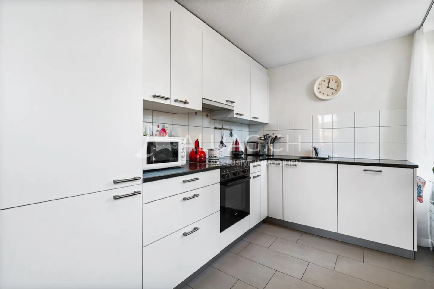 Mehrfamilienhaus mit Geschäftslokal - Foto 5 von 8