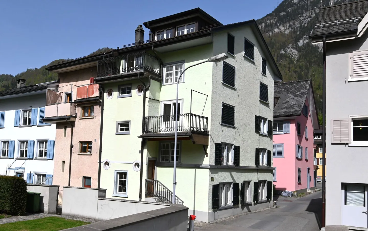 Mehrfamilienhaus kaufen - Foto 1 von 29