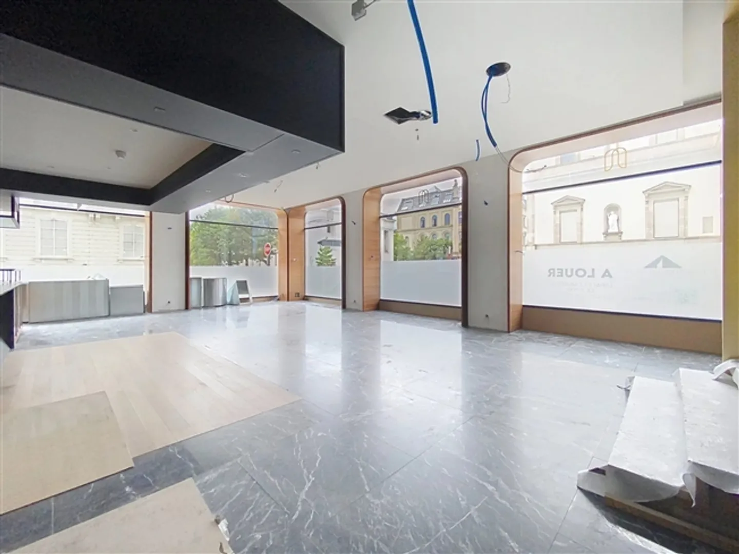 Extraordinary Passage 825 m2 - Photo 12 of 20