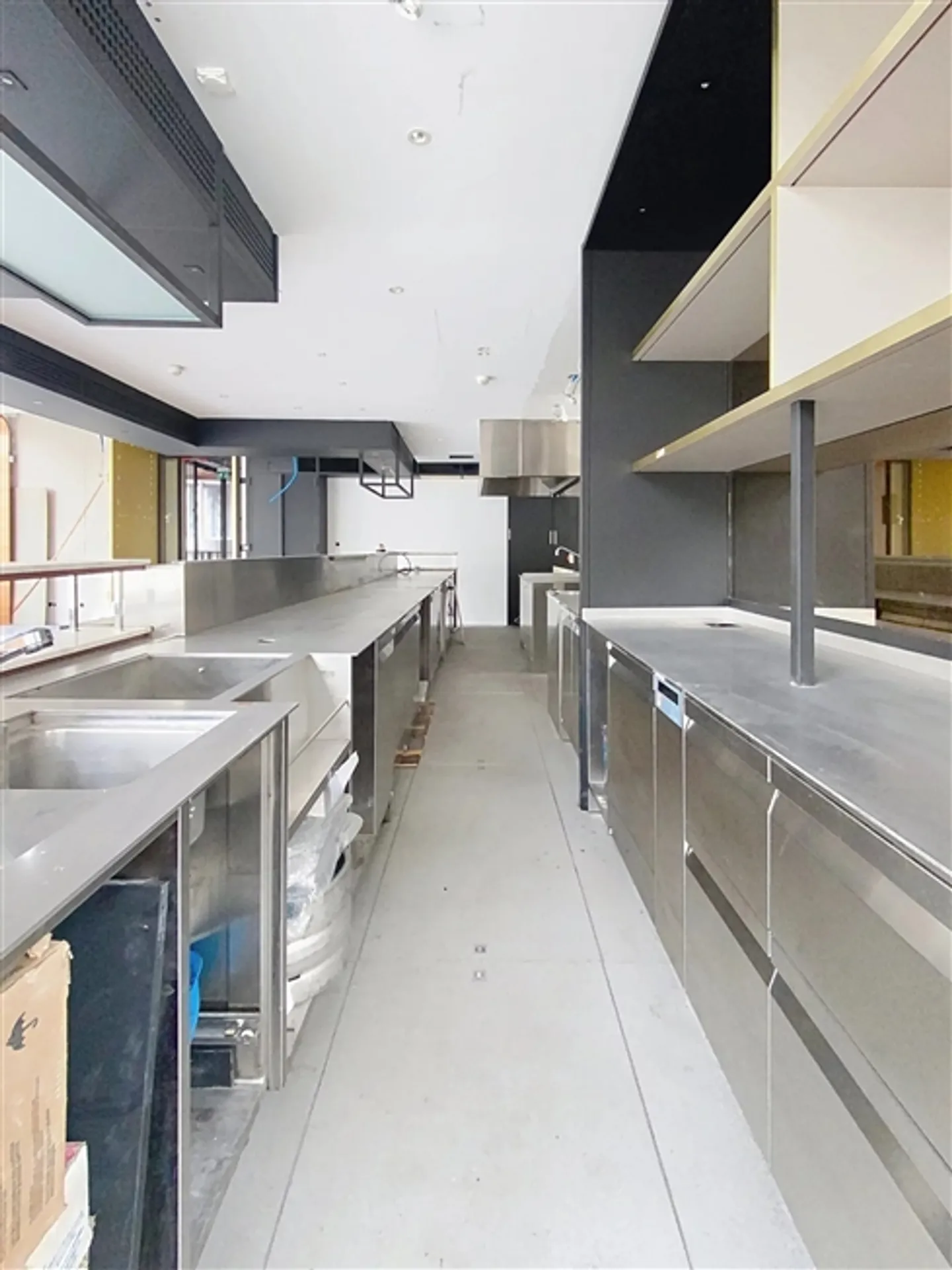 Extraordinary Passage 825 m2 - Photo 17 of 20