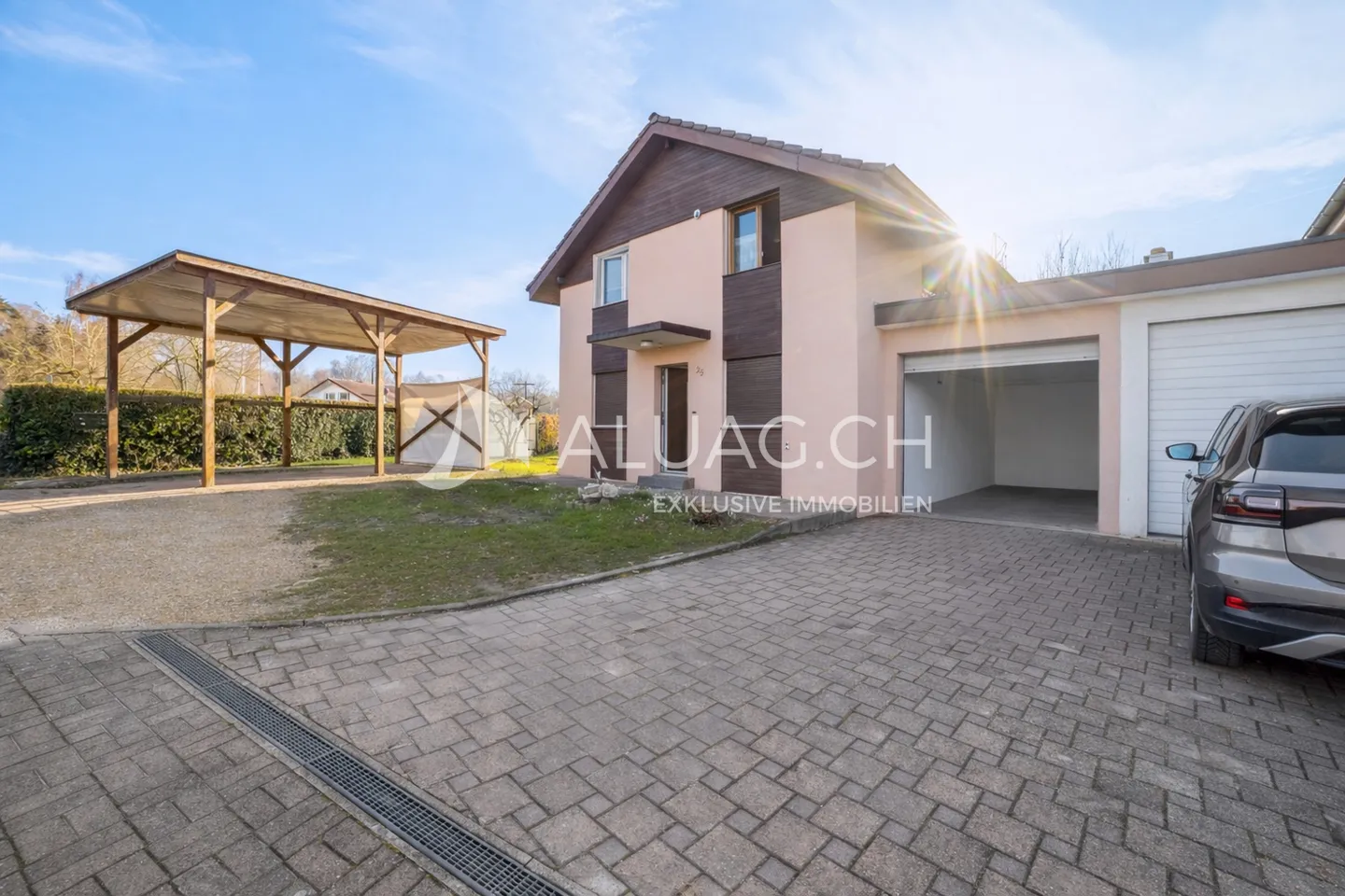 EFH MIT EINLIEGERWOHNUNG IN STRANDNÄHE - Foto 1 von 13