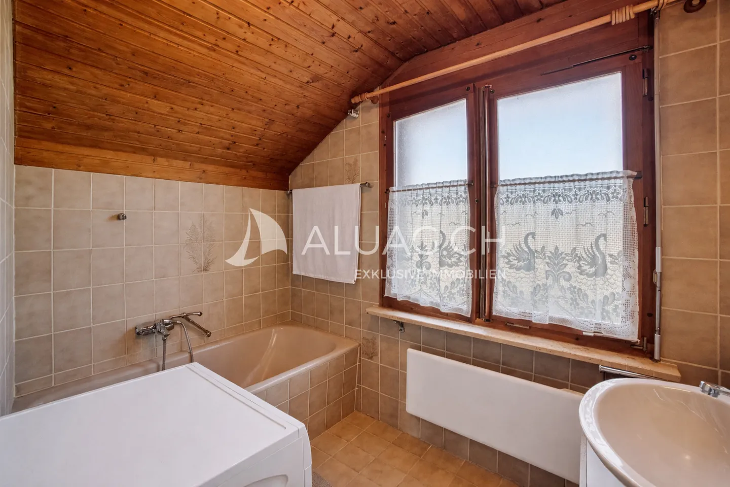 EFH MIT EINLIEGERWOHNUNG IN STRANDNÄHE - Foto 11 von 13