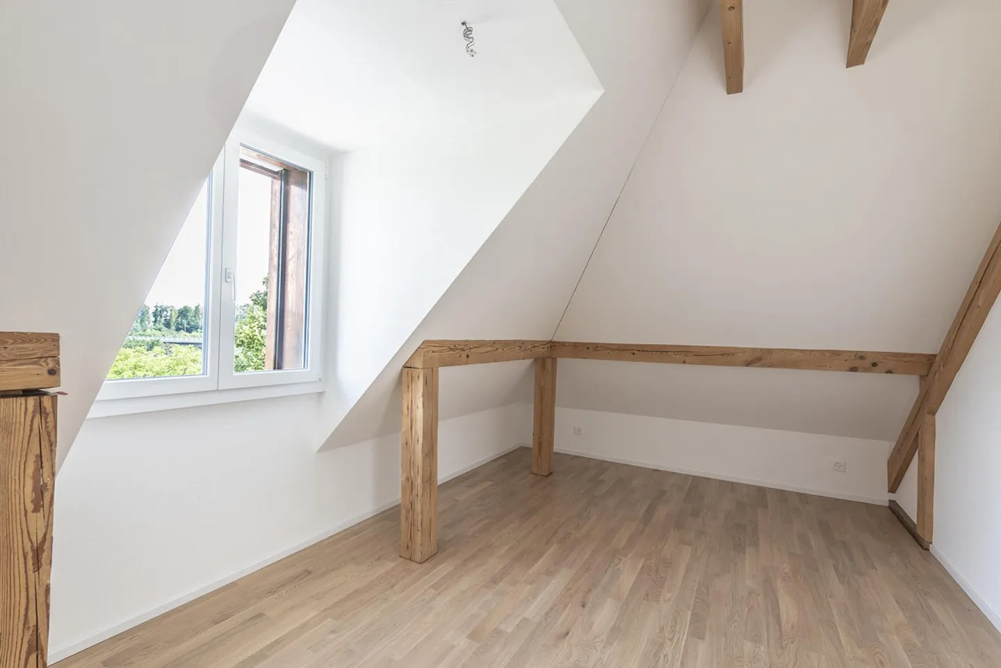 Bel appartement en penthouse avec une vue magnifique dans le quartier de Rossfeld - Photo 12 sur 12