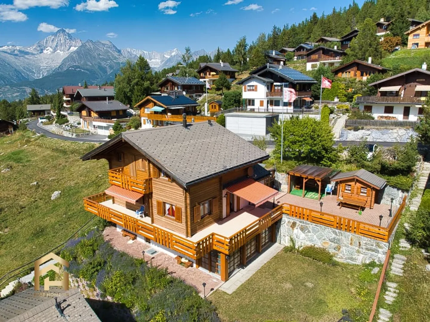 Chalet elegante - 2 appartamenti separati con vista panoramica - Foto 1 di 13
