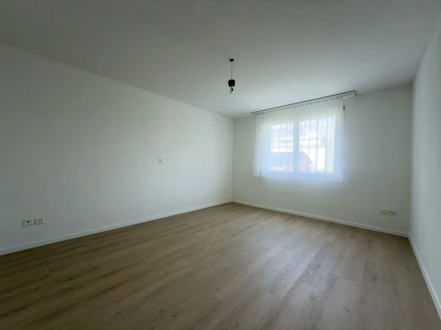 Spacious 4.5-room apartment - centrally and conveniently located - Photo 11 of 17