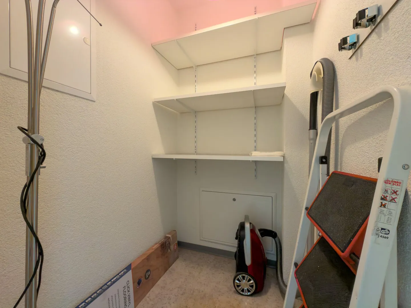 Spacious 4.5-room apartment - centrally and conveniently located - Photo 14 of 17
