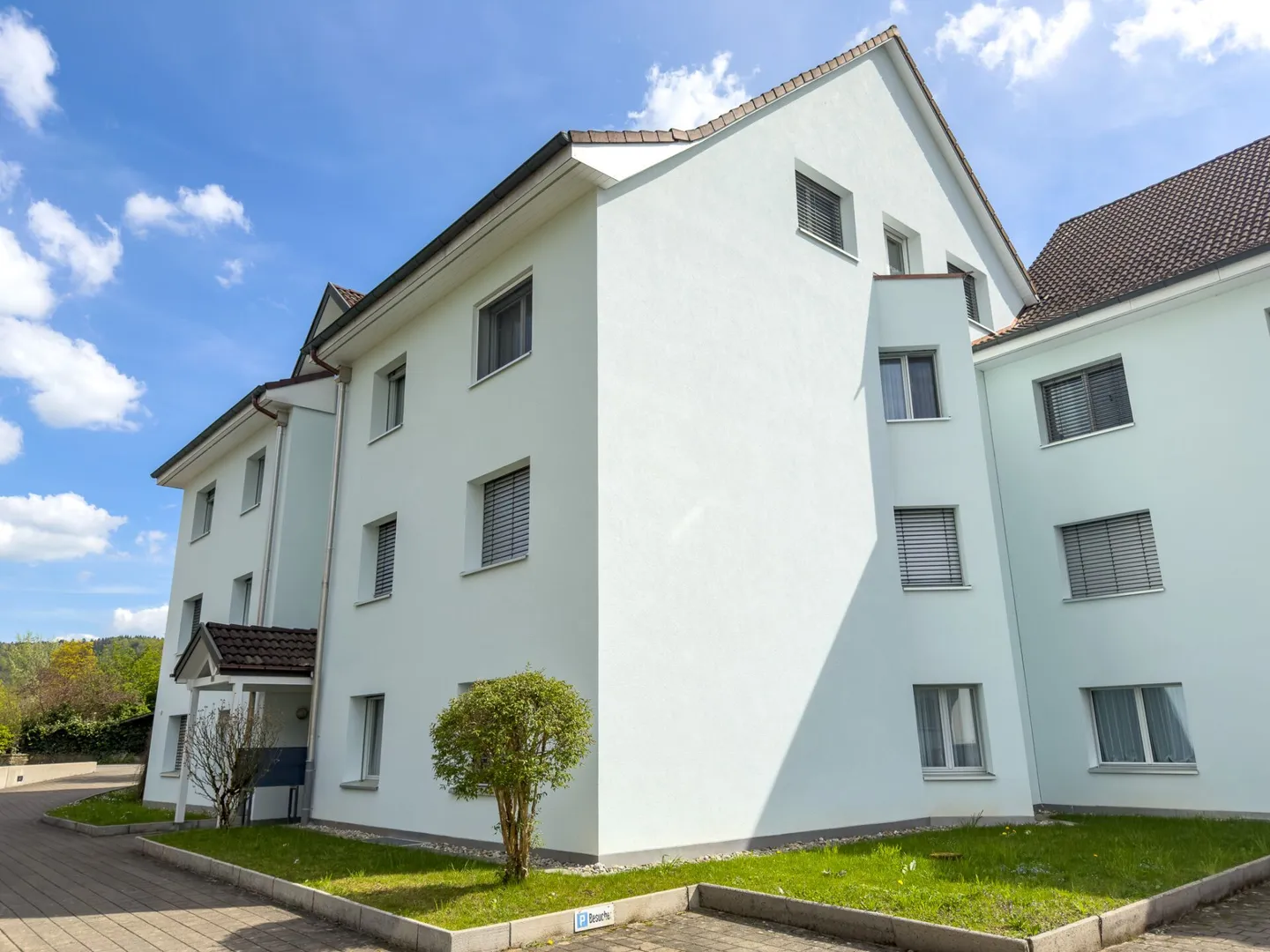 Spacious 4.5-room apartment - centrally and conveniently located - Photo 16 of 17