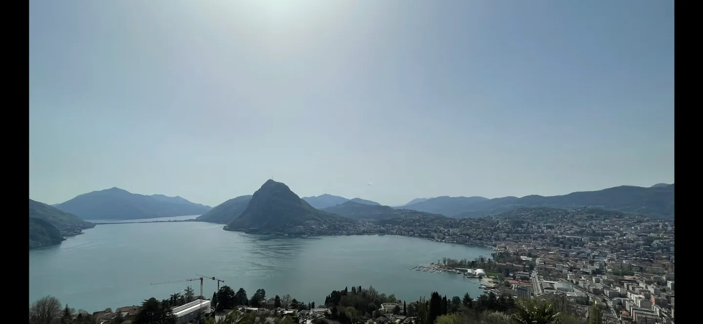 Appartamento Spazioso con Vista Lago - Foto 3 di 13