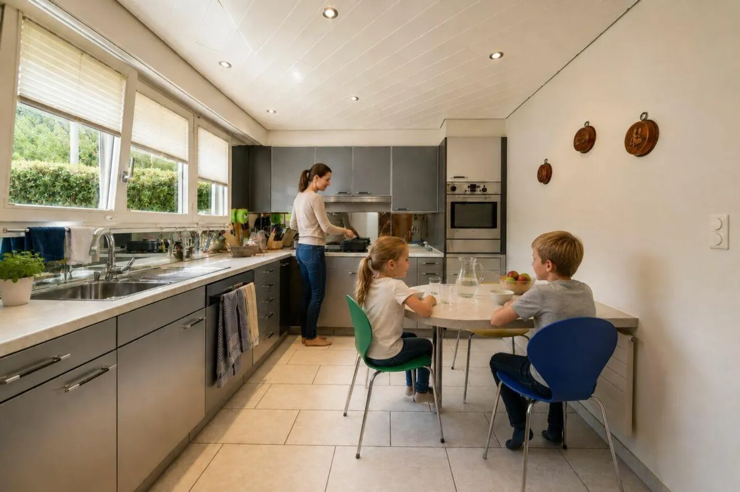 Paradise familial exclusif avec piscine et vue dégagée - maison individuelle spacieuse de 10 pièces à Bergdietikon - Photo 17 sur 27