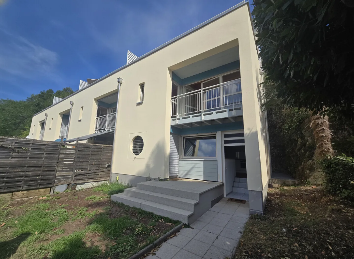 BEAUTIFUL 4.5-ROOM TOWNHOUSE IN THE GREEN IN MONTEGGIO - Photo 1 of 8