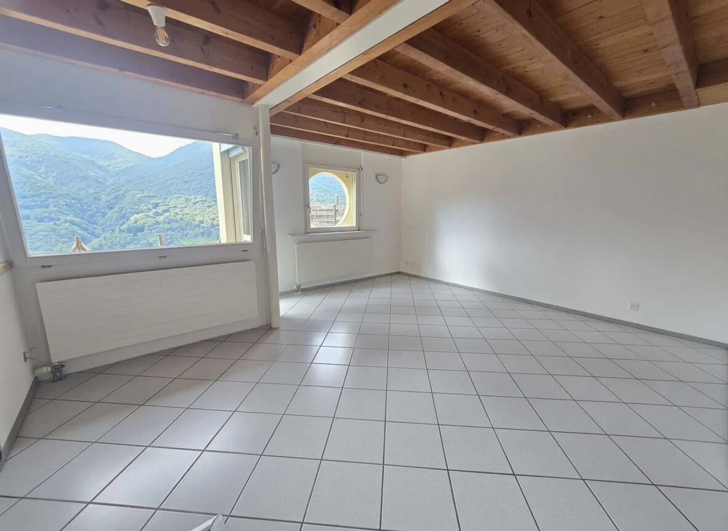 BEAUTIFUL 4.5-ROOM TOWNHOUSE IN THE GREEN IN MONTEGGIO - Photo 2 of 8