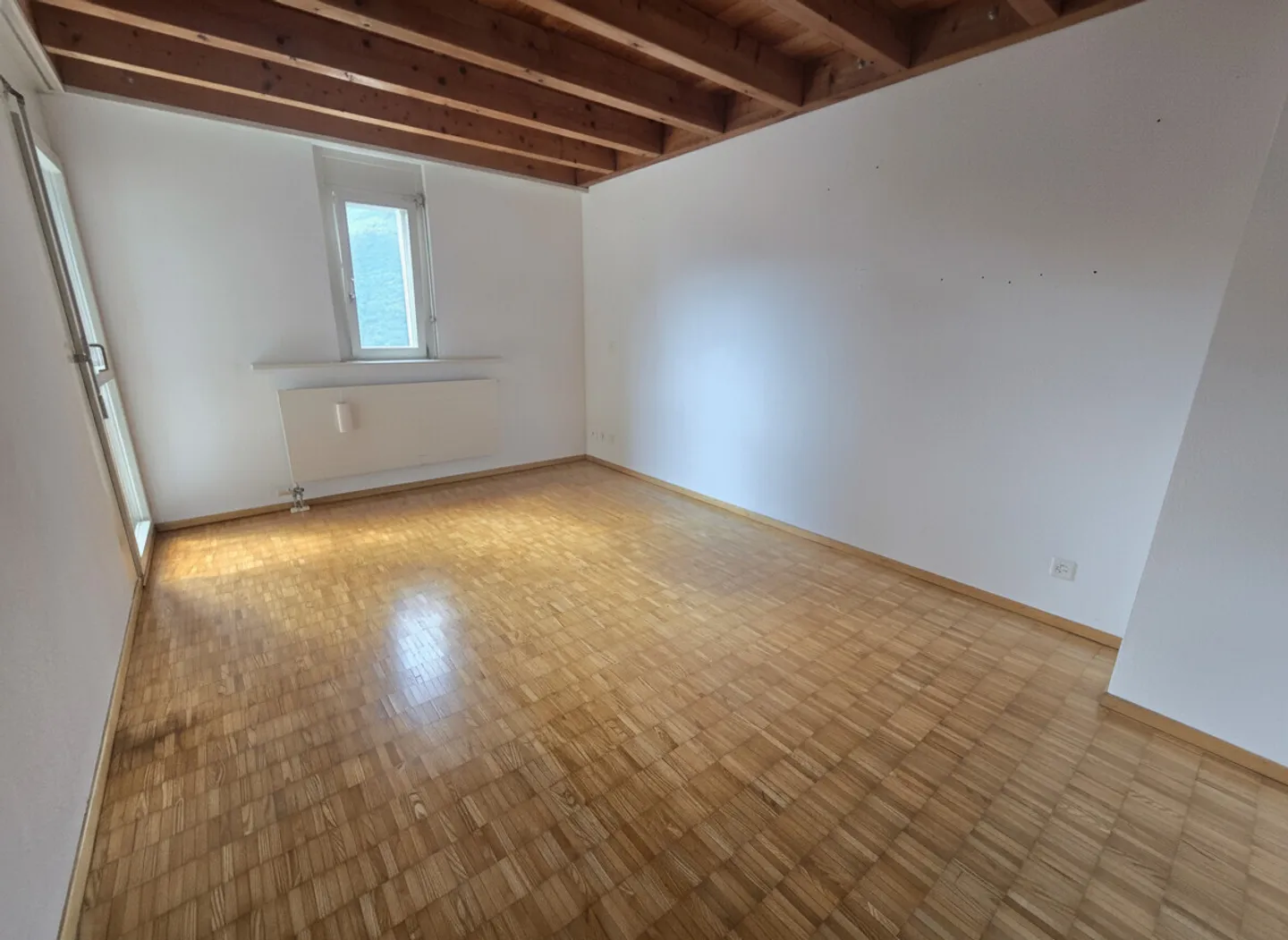 BEAUTIFUL 4.5-ROOM TOWNHOUSE IN THE GREEN IN MONTEGGIO - Photo 6 of 8
