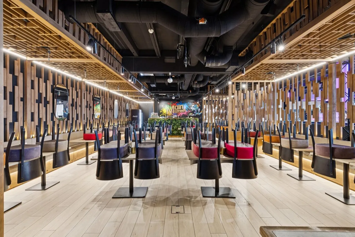 Large leisure space for rent - 10,379 m² in Rennaz - Photo 2 of 21