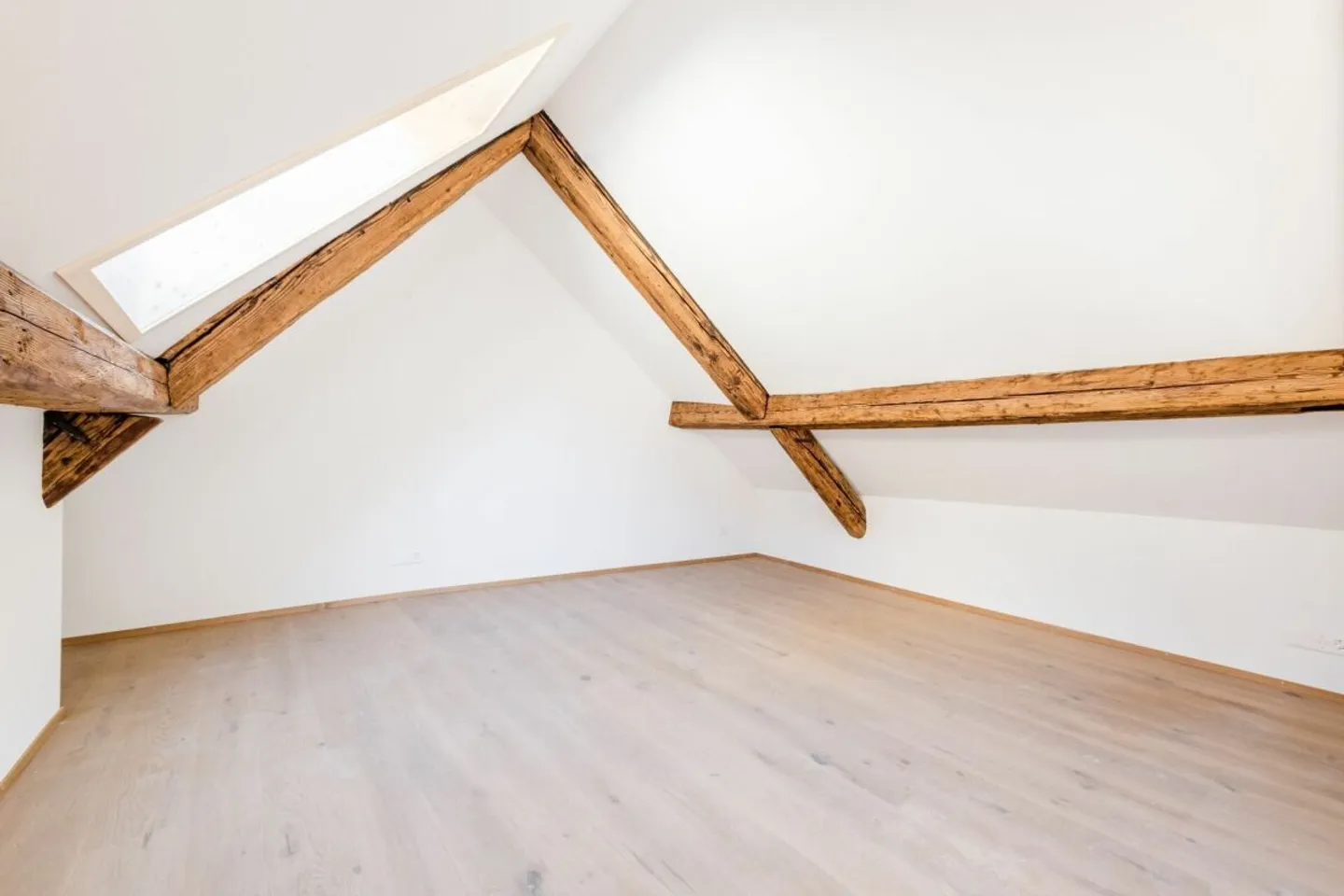 Apartment in the attic - Photo 3 of 16