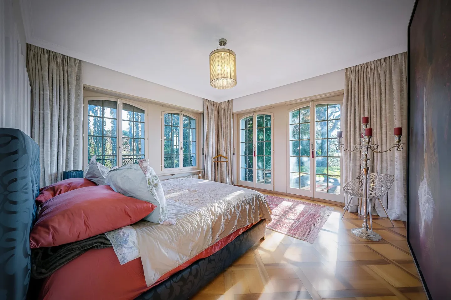 Exceptional Villa with Lake Views - Photo 7 of 12