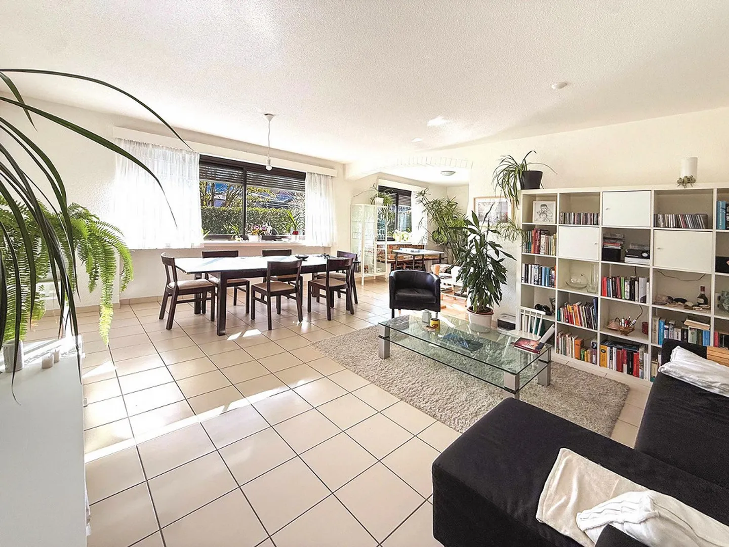 Haus mit zwei Wohnungen und schönem Garten - Foto 15 von 30