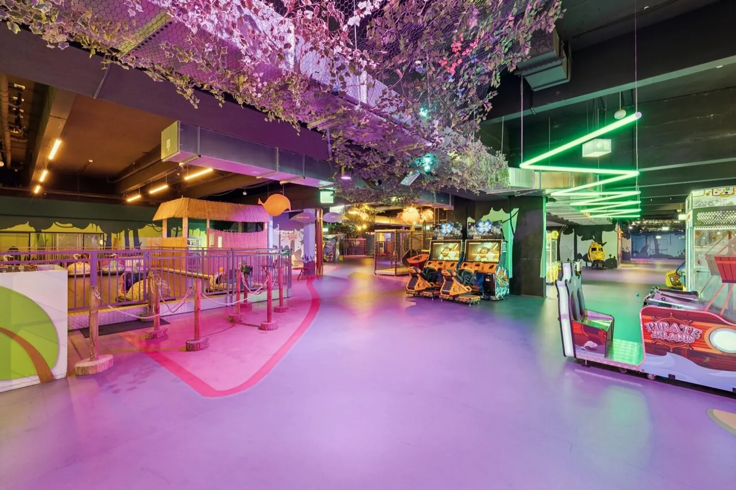 Large leisure space for rent - 10,379 m² in Rennaz - Photo 6 of 21