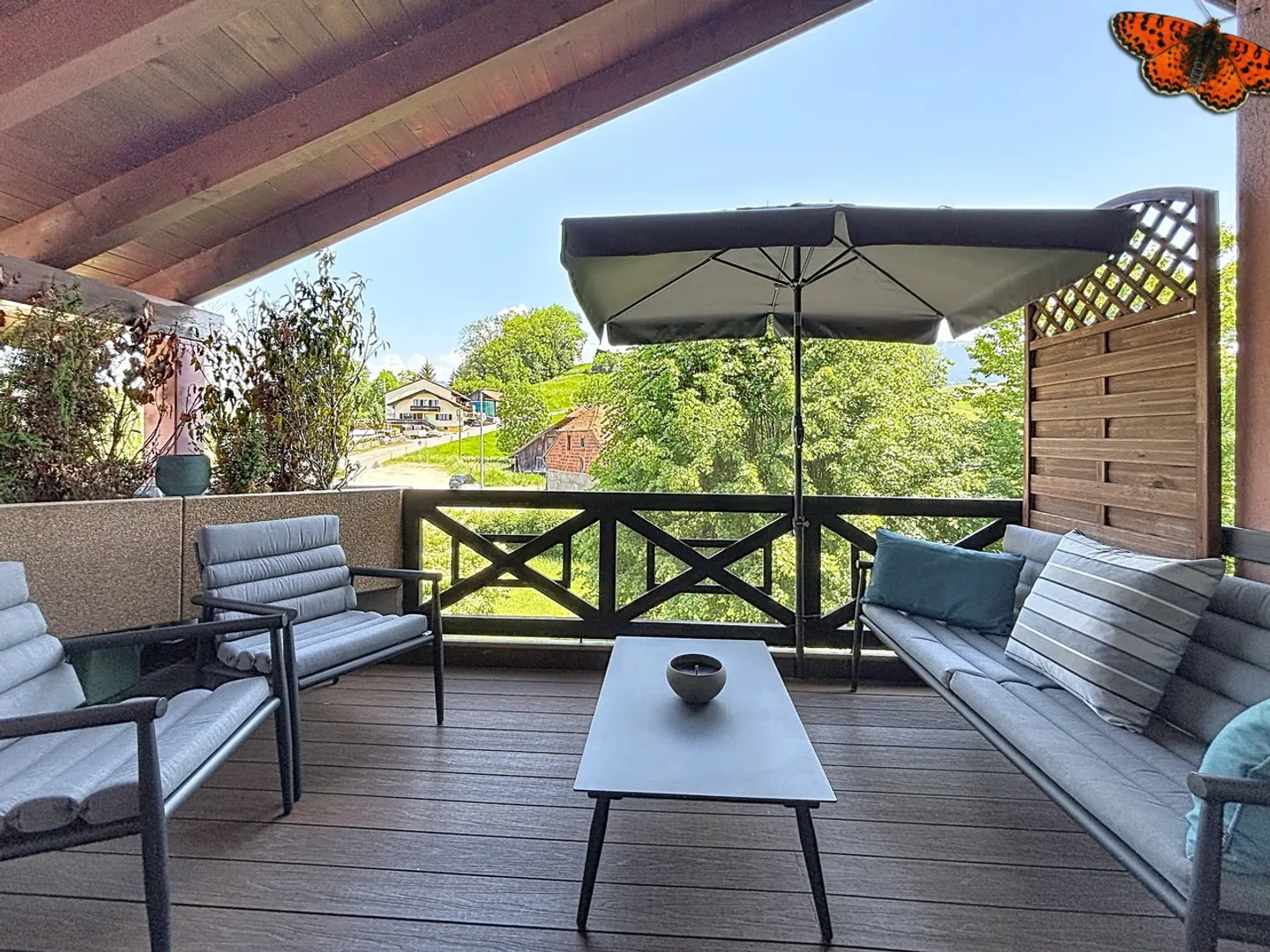 Geräumige, moderne und helle 3,5-Zimmer-Wohnung in Le Mouret! - Foto 2 von 11