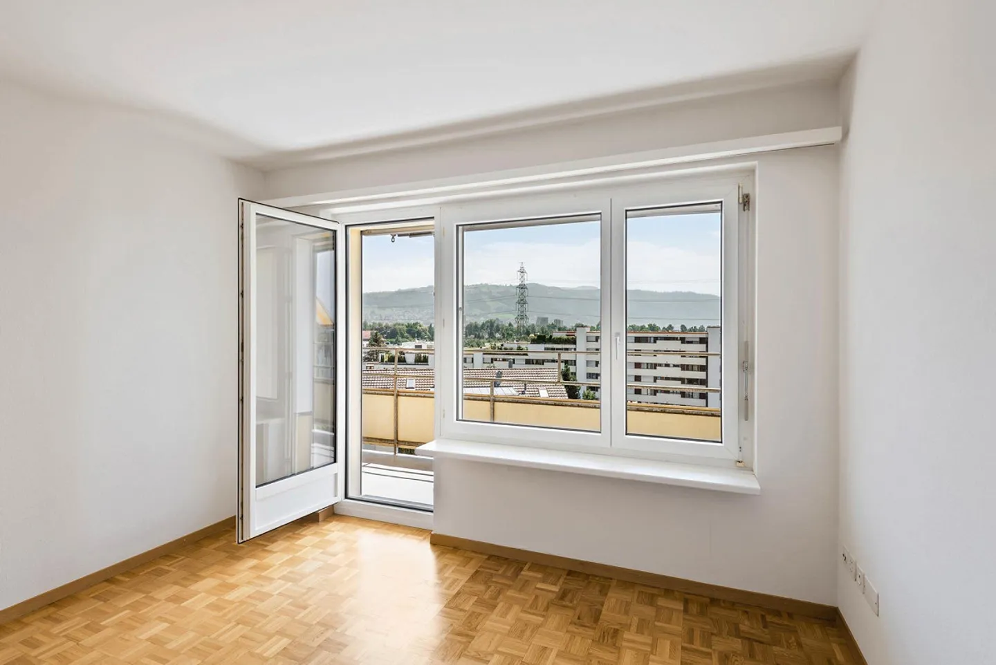 Charmante Wohnung mit Bergsicht - Foto 7 von 7