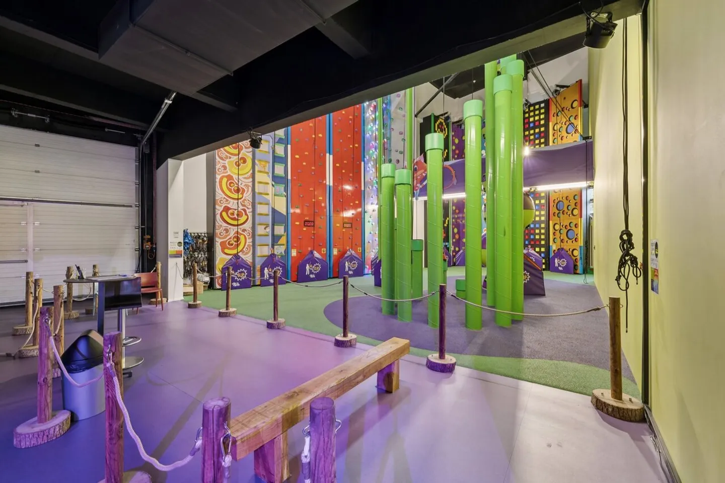 Large leisure space for rent - 10,379 m² in Rennaz - Photo 14 of 21