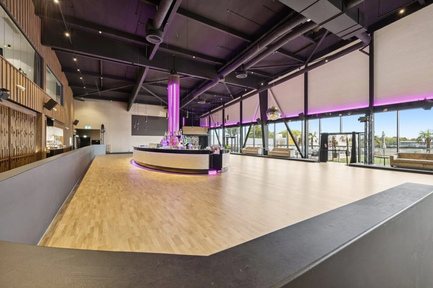 Large leisure space for rent - 10,379 m² in Rennaz - Photo 15 of 21